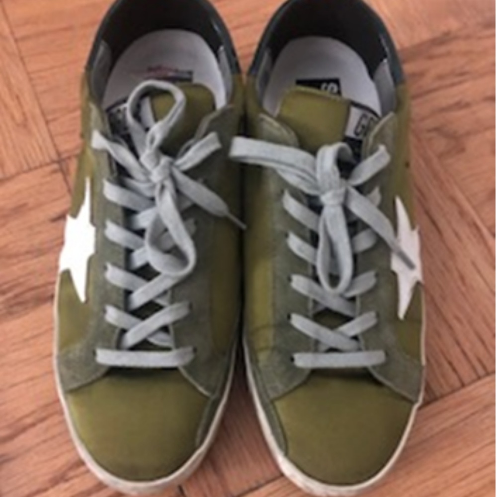 Golden Goose Sneakers